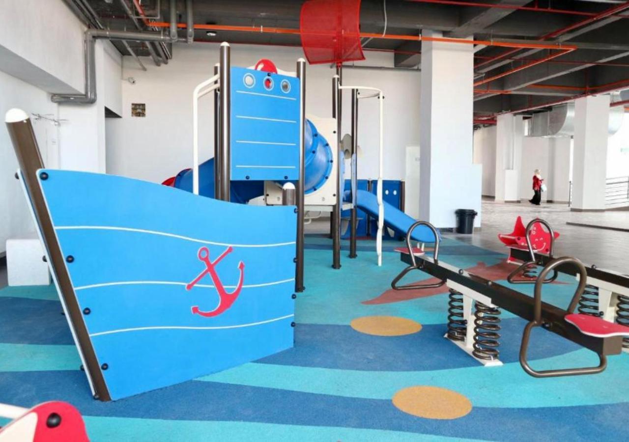 Riverview 8pax 3br In Kbtown Wi-fi, B-12-3 * Kota Bharu
